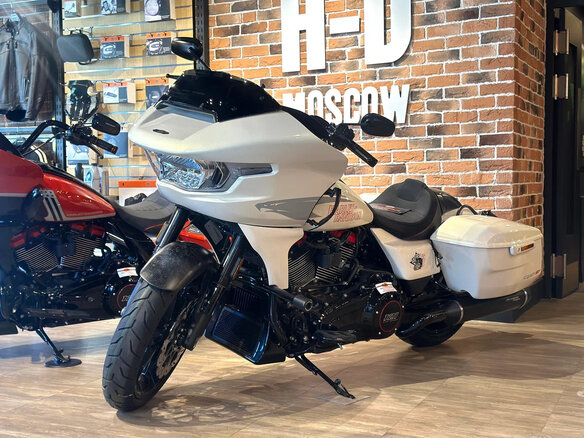 2024 Harley-Davidson CVO Road Glide ST, белый - вид 1