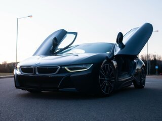 2018 BMW i8 I Рестайлинг, чёрный, 6000000 рублей, вид 1