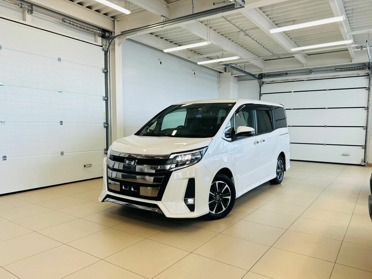 Купить б/у Toyota Noah III (R80) Рестайлинг 2.0 CVT (152 л.с.) бензин ...