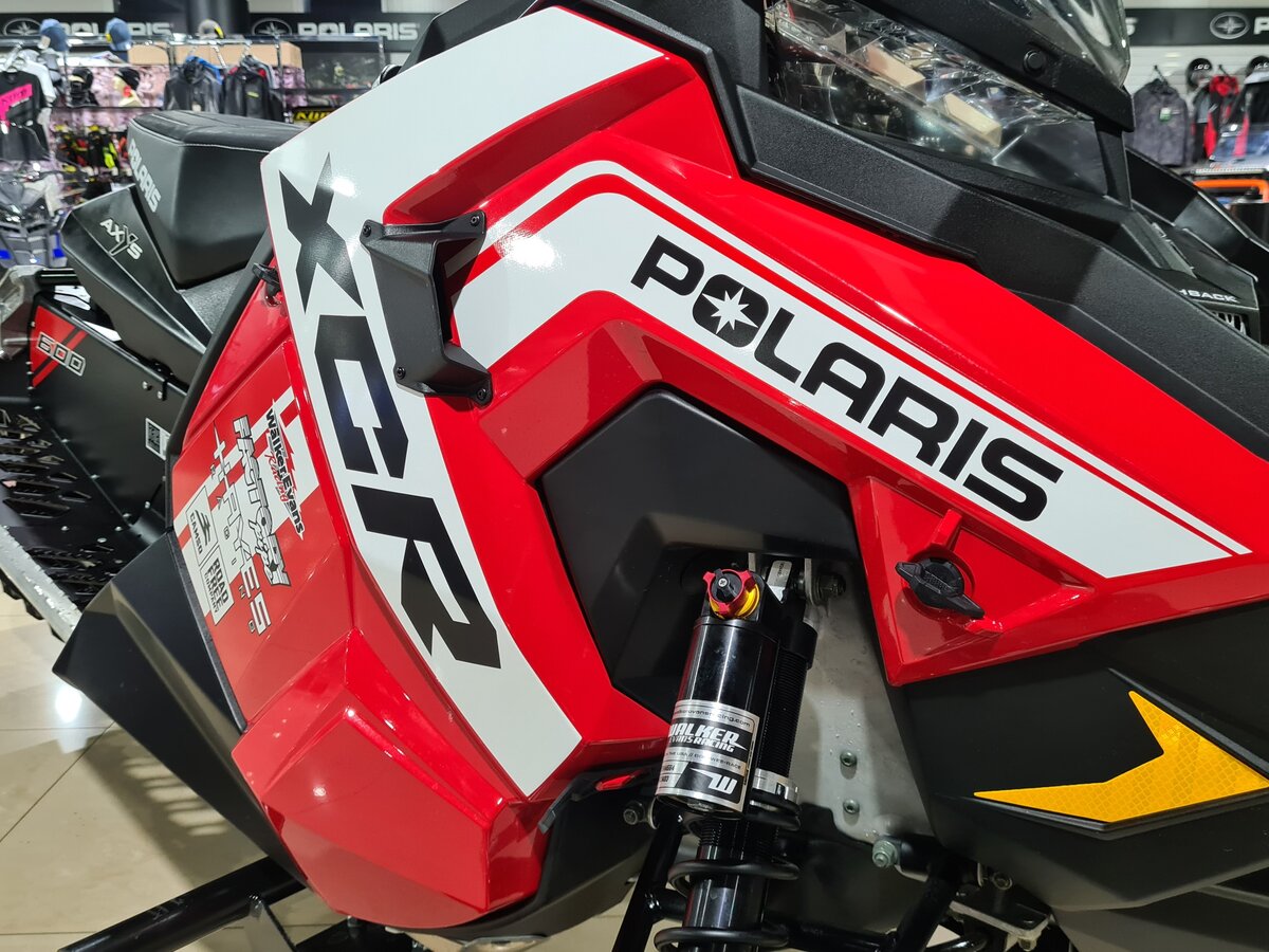 2018 Polaris 600 Switchback, красный - вид 5