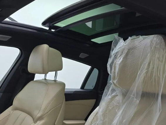 2021 BMW X6 30d III (G06), белый, 5610000 рублей - вид 16