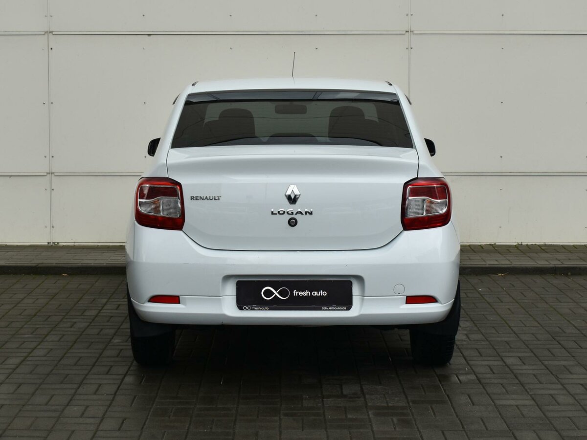 2019 Renault Logan II Рестайлинг, белый - вид 3