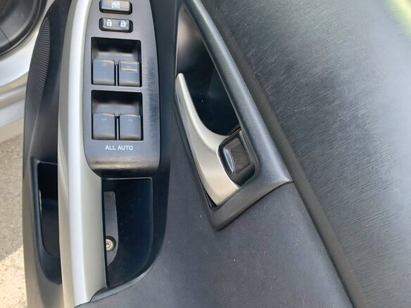 2012 Toyota Prius III Рестайлинг (XW30), серый, 940000 рублей - вид 12