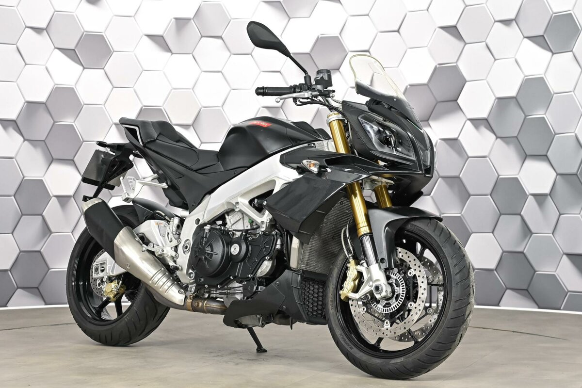 Aprilia Tuono V4
