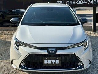 2021 Toyota Corolla XII (E210), белый, 1750000 рублей, вид 1