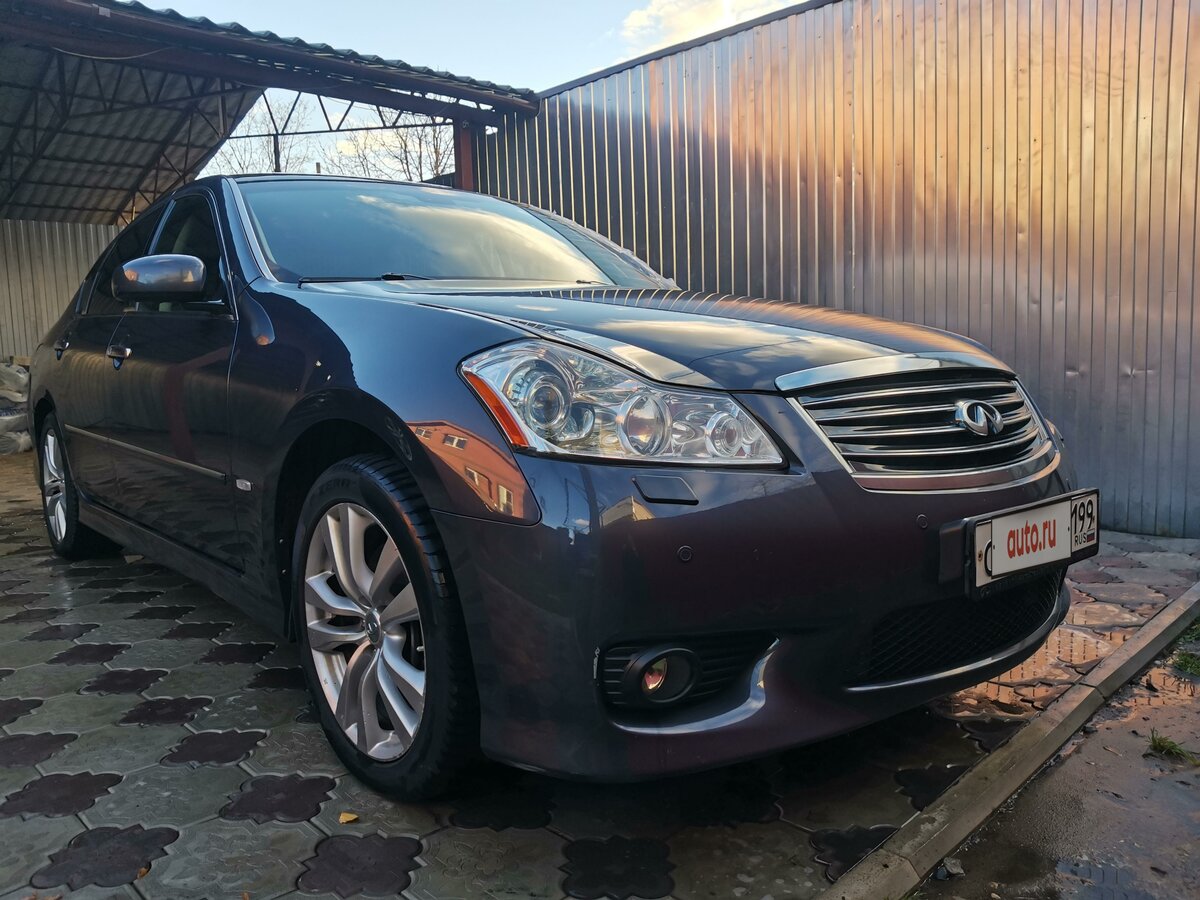 Infiniti m35 Night