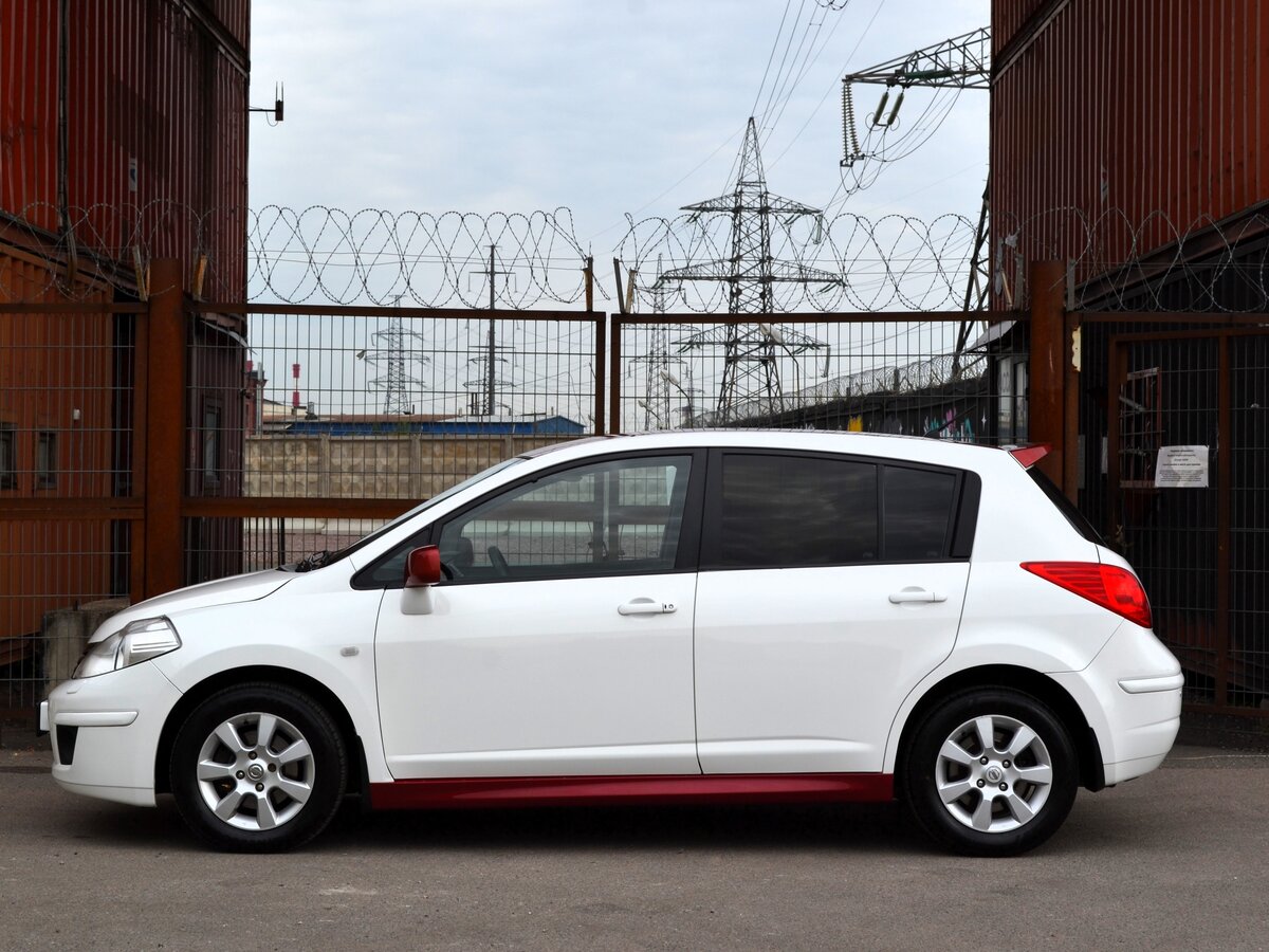 NISSAN TIIDA - фото 6