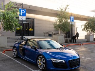 2011 Audi R8 V10 I (Typ 42), синий, 6200000 рублей, вид 1