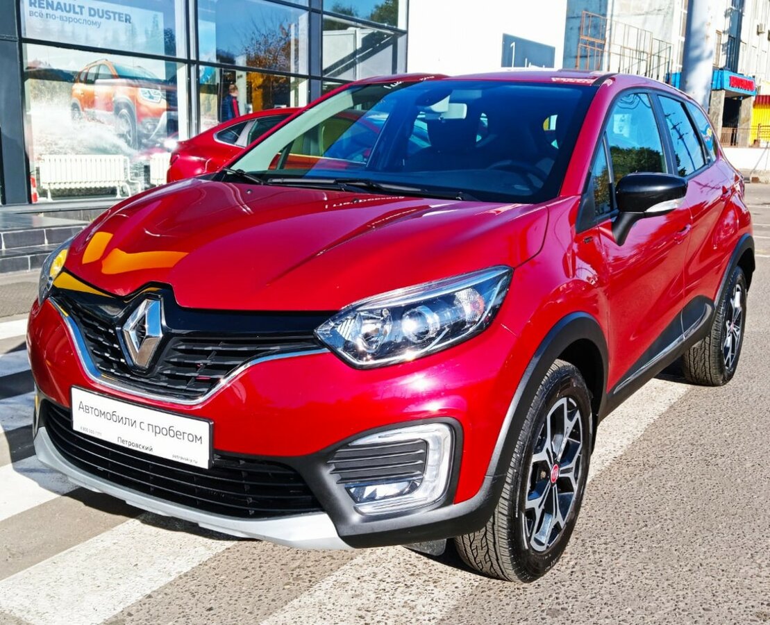 Купить б/у Renault Kaptur I 2.0 AT (143 л.с.) 4WD бензин