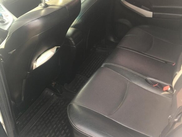 2012 Toyota Prius III Рестайлинг (XW30), белый, 1360000 рублей - вид 11