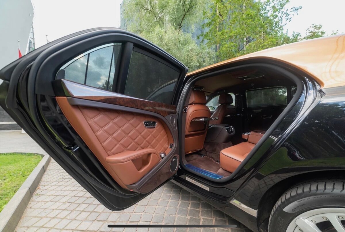 2014 Bentley Mulsanne II, чёрный, 11000000 рублей - вид 35