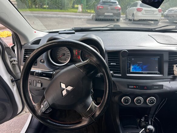 2007 Mitsubishi Lancer X, белый, 690000 рублей - вид 13