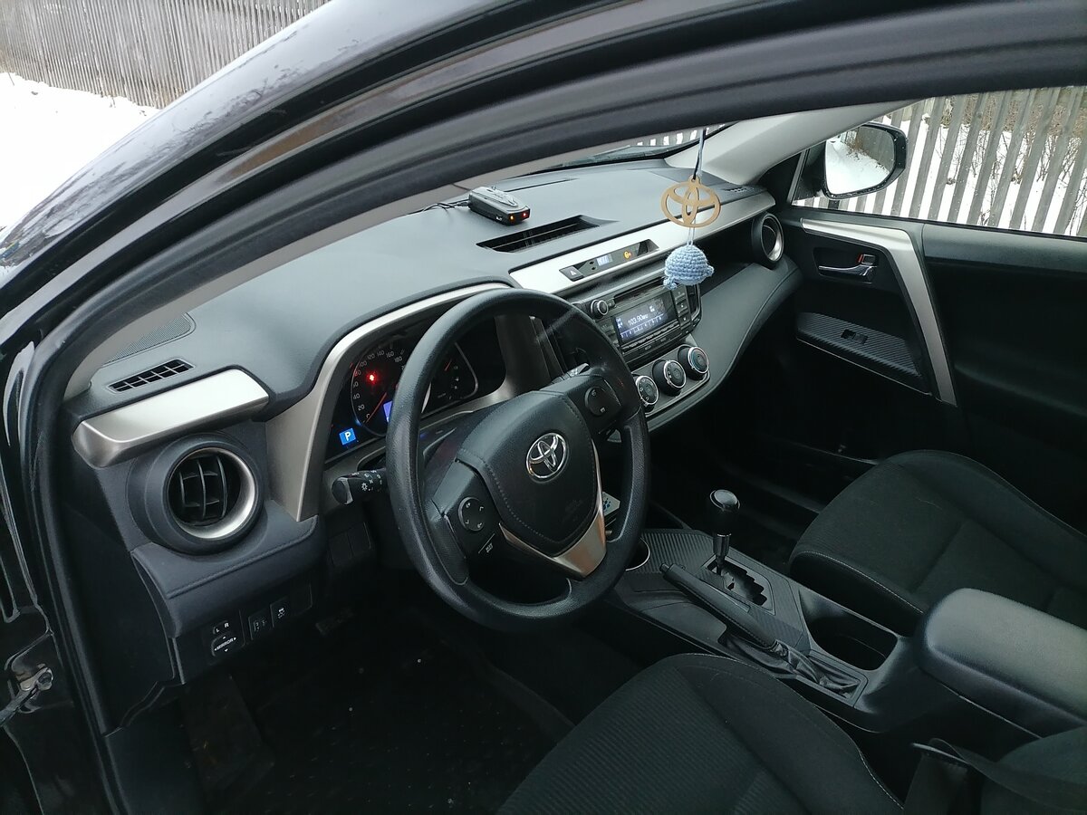 2015 Toyota RAV4 IV (CA40), чёрный - вид 8