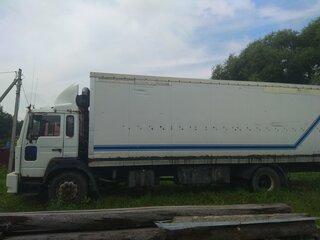 1995 Volvo F-Series, белый, 700000 рублей, вид 1