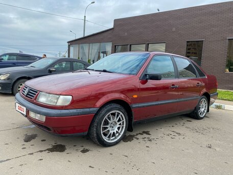 1995 Volkswagen Passat B4, красный, 249000 рублей, вид 1