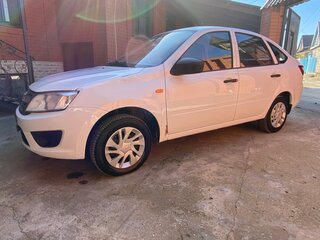 2015 Lada (ВАЗ) Granta I, белый, 390000 рублей, вид 1