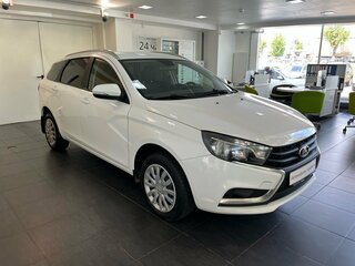 2021 Lada (ВАЗ) Vesta SW I, белый, 949000 рублей, вид 1