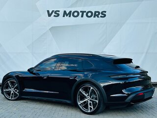 2023 Porsche Taycan 4 Cross Turismo I, чёрный, 13900000 рублей, вид 3
