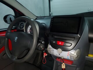 2010 Peugeot 107 I Рестайлинг, пурпурный, 450000 рублей, вид 3