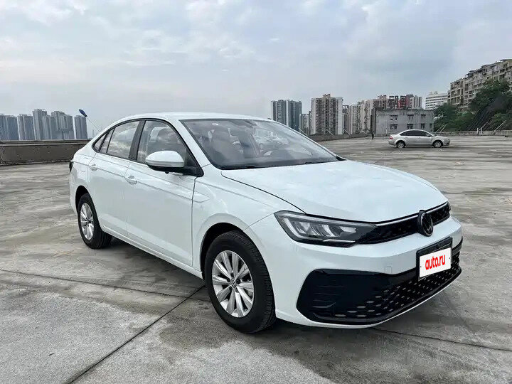 Volkswagen Lavida IV