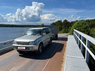 2002 Toyota Land Cruiser Prado 90 Series Рестайлинг, серебристый, 830000 рублей, вид 1