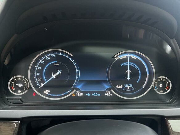 2012 BMW 7 серии 740Li xDrive V (F01/F02/F04) Рестайлинг, белый - вид 19