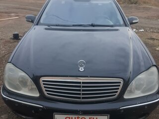 2004 Mercedes-Benz S-Класс 430 Long IV (W220) Рестайлинг, чёрный, 900000 рублей, вид 1