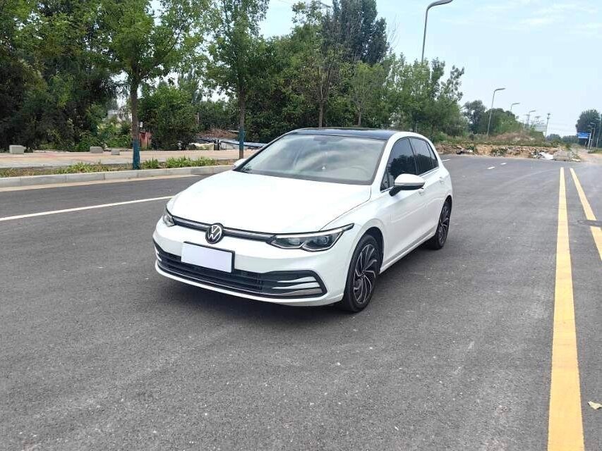 Volkswagen Golf VIII