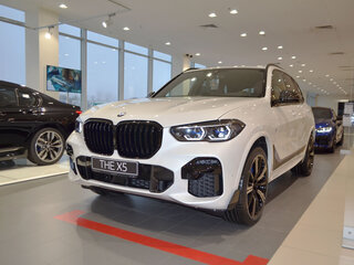 2021 BMW X5 30d IV (G05), белый, 9150000 рублей, вид 1