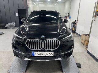 2022 BMW X1 20i xDrive II (F48) Рестайлинг, чёрный, 3115000 рублей, вид 1