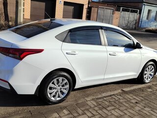 2018 Hyundai Solaris II, белый, 1430000 рублей, вид 1
