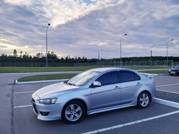 2008 Mitsubishi Lancer X, серебристый, 950000 рублей - вид 4