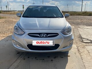 2012 Hyundai Solaris I, серебристый, 600000 рублей, вид 1