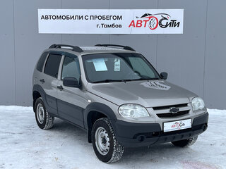 2018 Chevrolet Niva I Рестайлинг, бежевый, 780000 рублей, вид 1