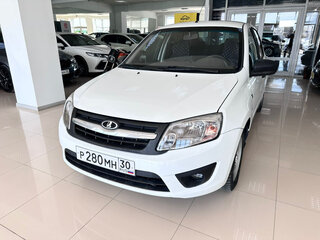 2017 Lada (ВАЗ) Granta I, белый, 500000 рублей, вид 1