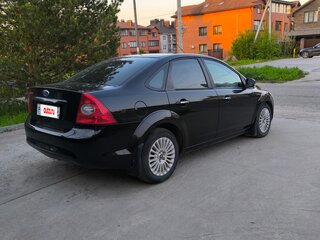 2011 Ford Focus II Рестайлинг, чёрный, 670000 рублей, вид 1