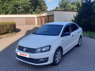 2016 Volkswagen Polo V Рестайлинг, белый, 670000 рублей, вид 1