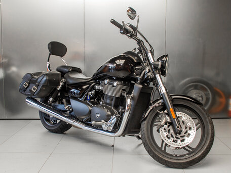 Triumph Thunderbird Storm 14 Triumph Thunderbird Storm