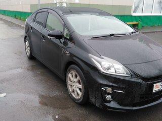 2013 Toyota Prius III Рестайлинг (XW30), чёрный, 1380000 рублей, вид 1
