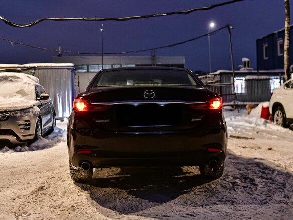 2018 Mazda 6 III (GJ) Рестайлинг, чёрный, 1881000 рублей - вид 3