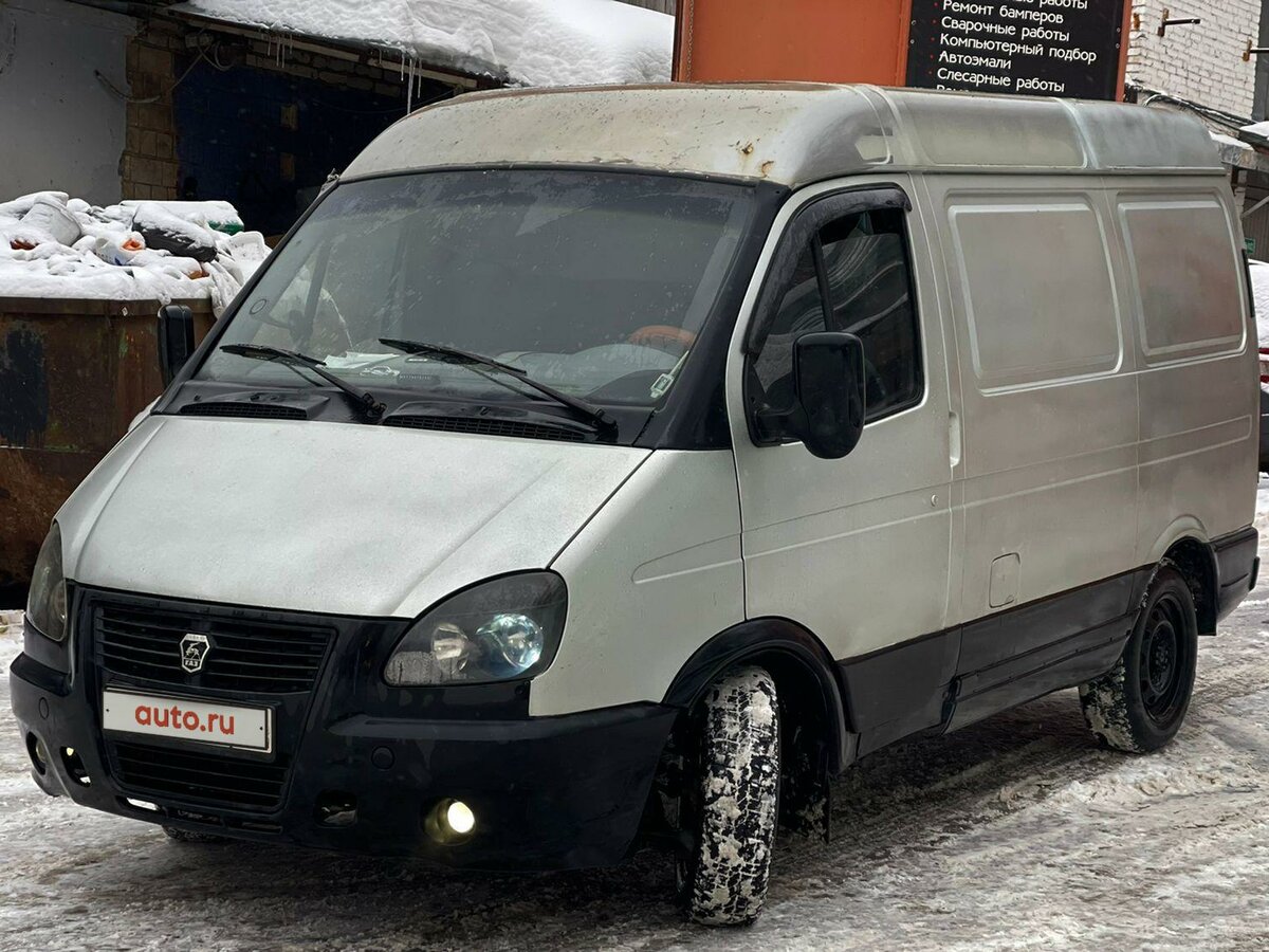 Купить б/у ГАЗ Соболь (2752) бензин механика в Москве: серебристый ...