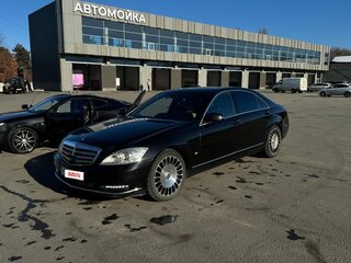 2009 Mercedes-Benz S-Класс 500 Long V (W221) Рестайлинг, чёрный, 1800000 рублей, вид 1