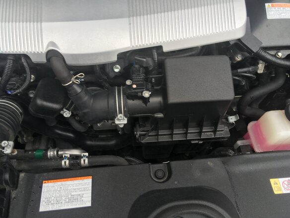 2019 Toyota Prius IV Рестайлинг (XW50), белый, 1799000 рублей - вид 11