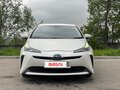 2019 Toyota Prius IV Рестайлинг (XW50), белый, 1750000 рублей - вид 2