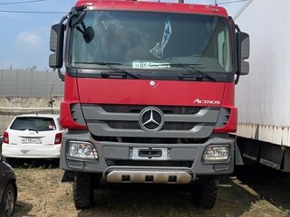 2017 Mercedes-Benz Actros, красный, 8000000 рублей, вид 1