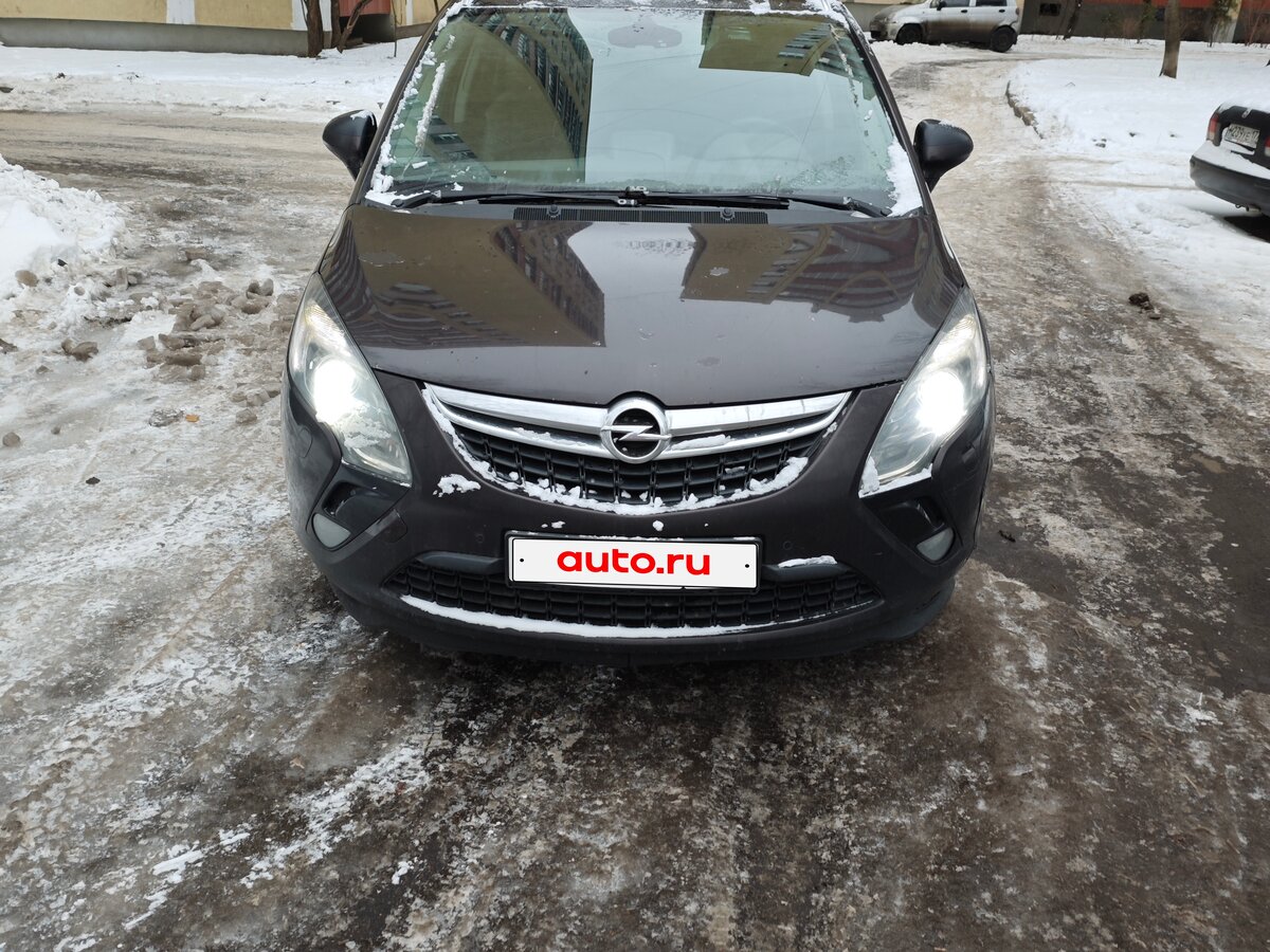 Купить б/у Opel Zafira C 1.4 AT (140 л.с.) бензин автомат в Москве ...