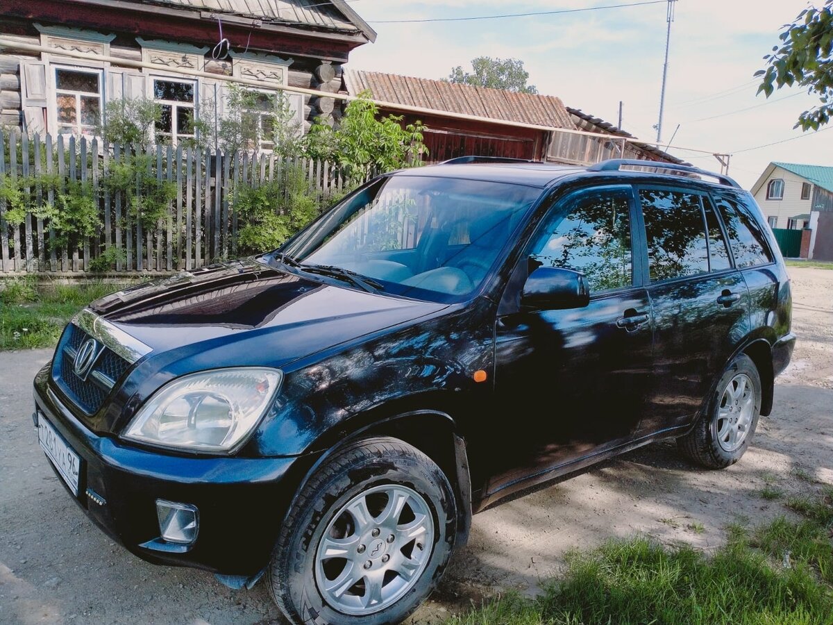 SUV t11 Vortex Tingo 2012