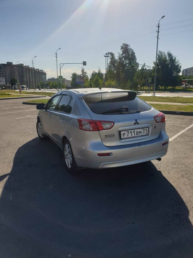 Mitsubishi lancer x хэтчбек