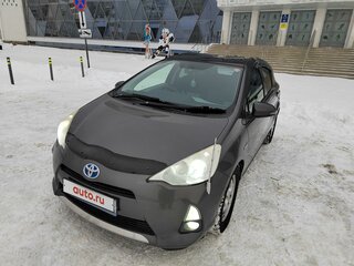 2013 Toyota Aqua I, серый, 1100000 рублей, вид 1