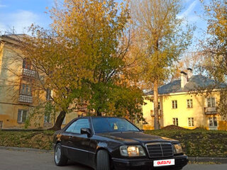 1995 Mercedes-Benz E-Класс 320 I (W124), коричневый, 800000 рублей, вид 1